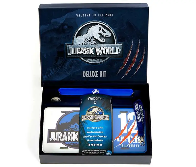 jurassic world deluxe kit