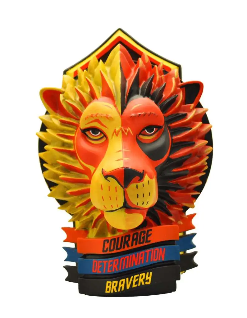 hp gryffindor crest collector figure