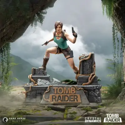 Tomb Raider Lara Croft 24Cm Pvc Statue