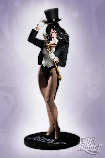 cover girls o/t dcu zatanna statue