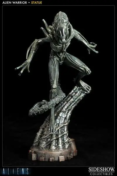 aliens alien warrior statue