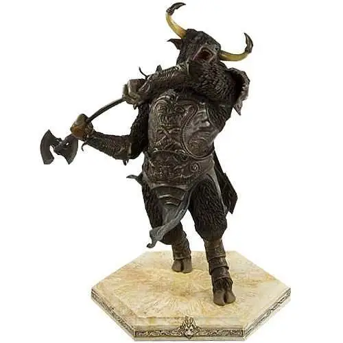 narnia general otmin statue