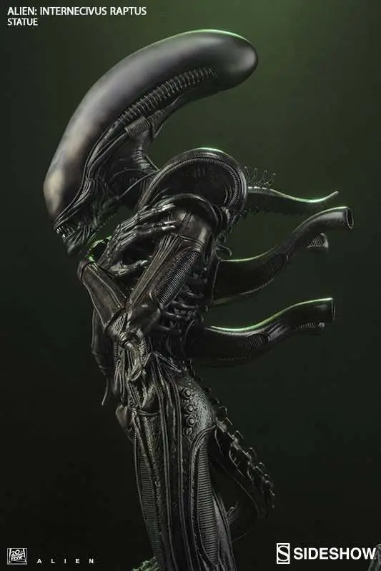 alien internecivus raptus statue