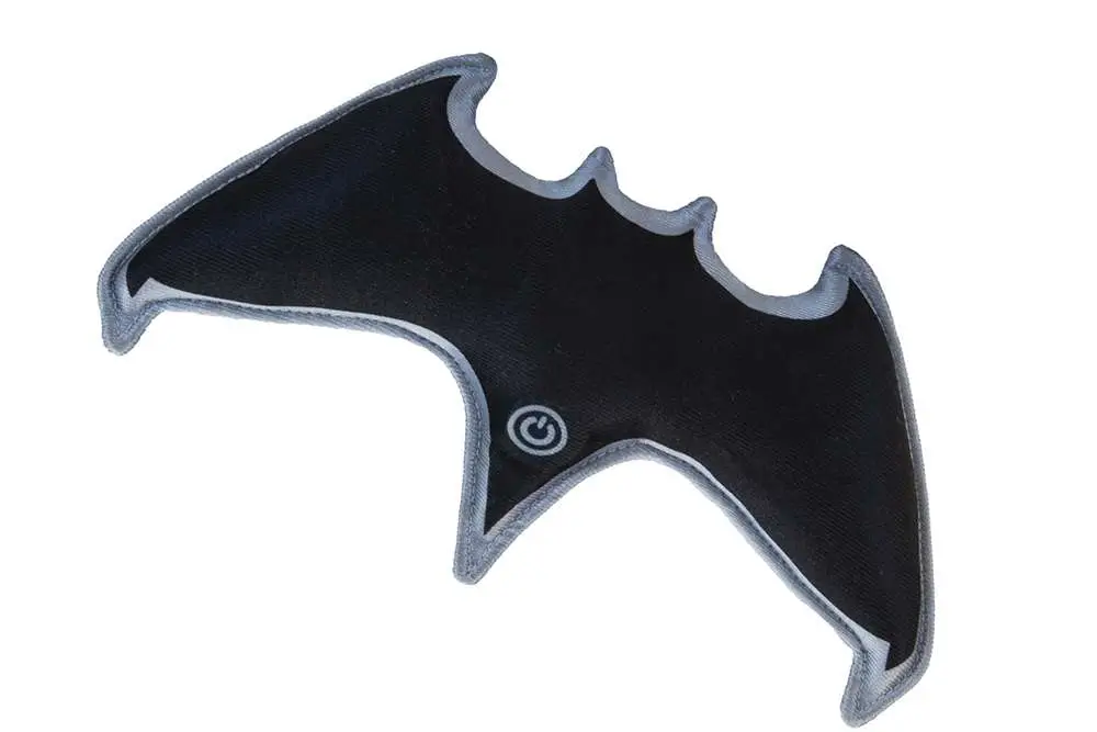 batman vs superman batman swat batarang